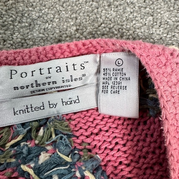 Pink Floral handmade Knit Sweater - Picture 3 of 7